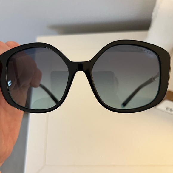 Tiffany’s Black/Tiffany Blue Oversized Sunglasses- TF 4192 - Picture 2 of 7